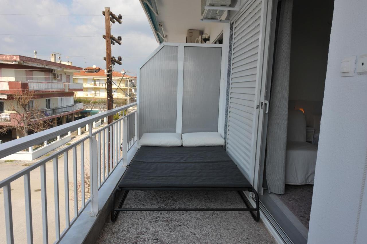 Themis 40 Steps From Beach Paralia Dionysiou Buitenkant foto